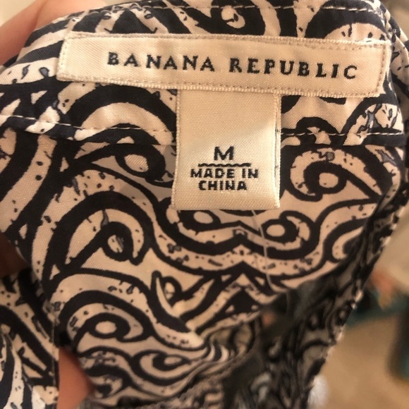NWT Banana Republic 100% silk top size medium - Picture 8 of 13